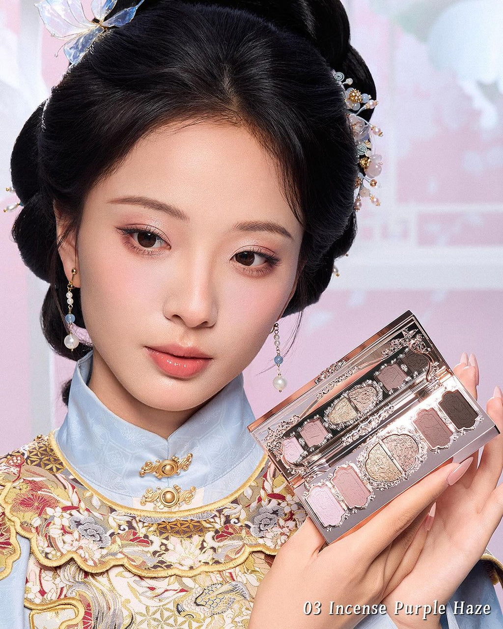 Flower Knows Butterfly Cloud Collar Embossed Eyeshadow Palette