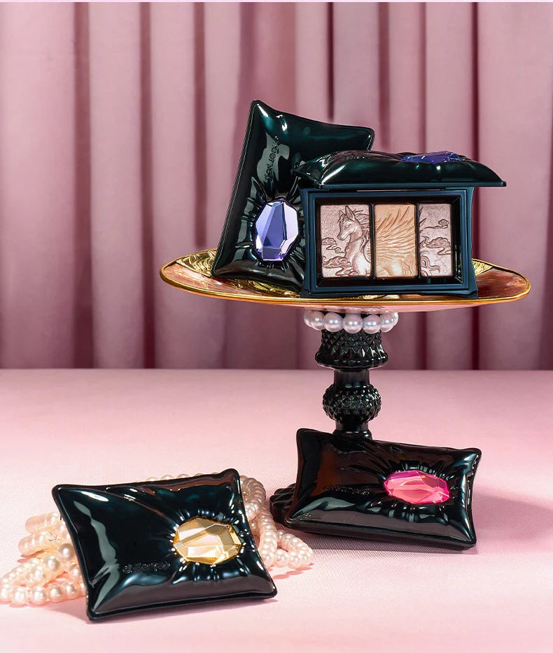 CHEERYEP (QIANYAN) Pillow Gem Collection Highlighter & Eyeshadow Palette