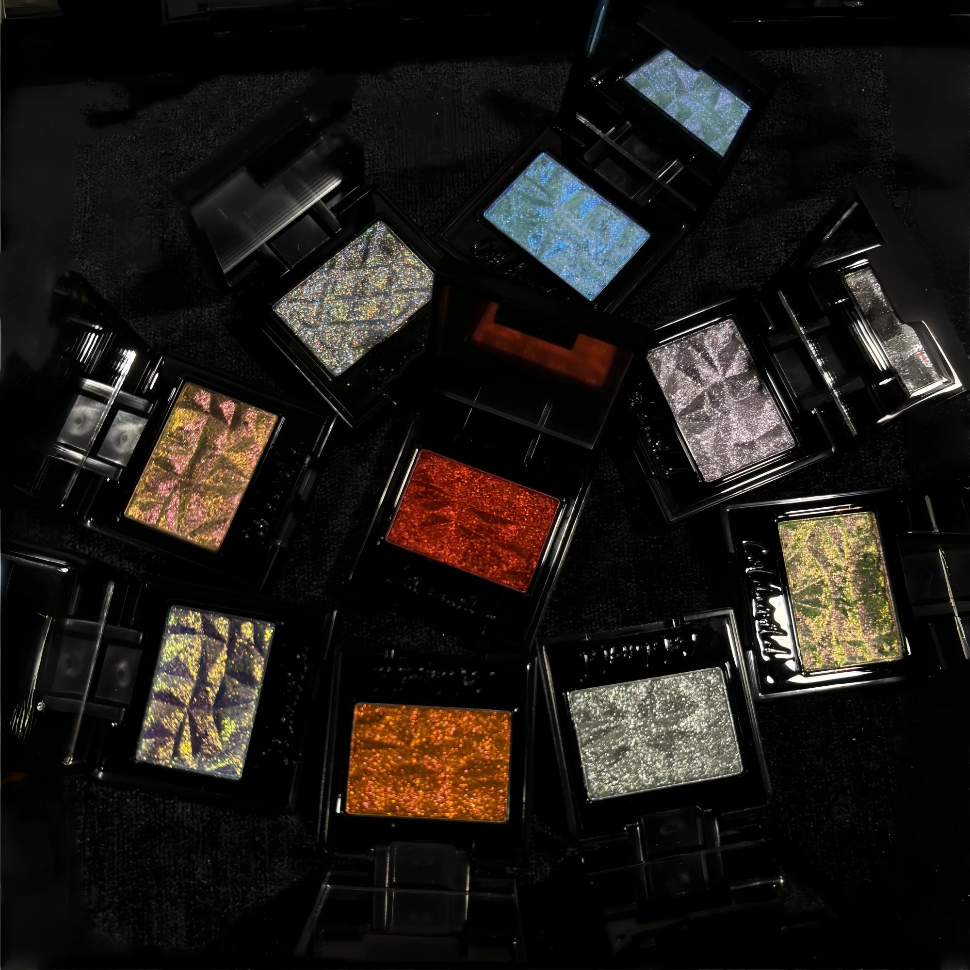 Cold N Wild Fluttering Heart Collection Super Chameleon Eyeshadow