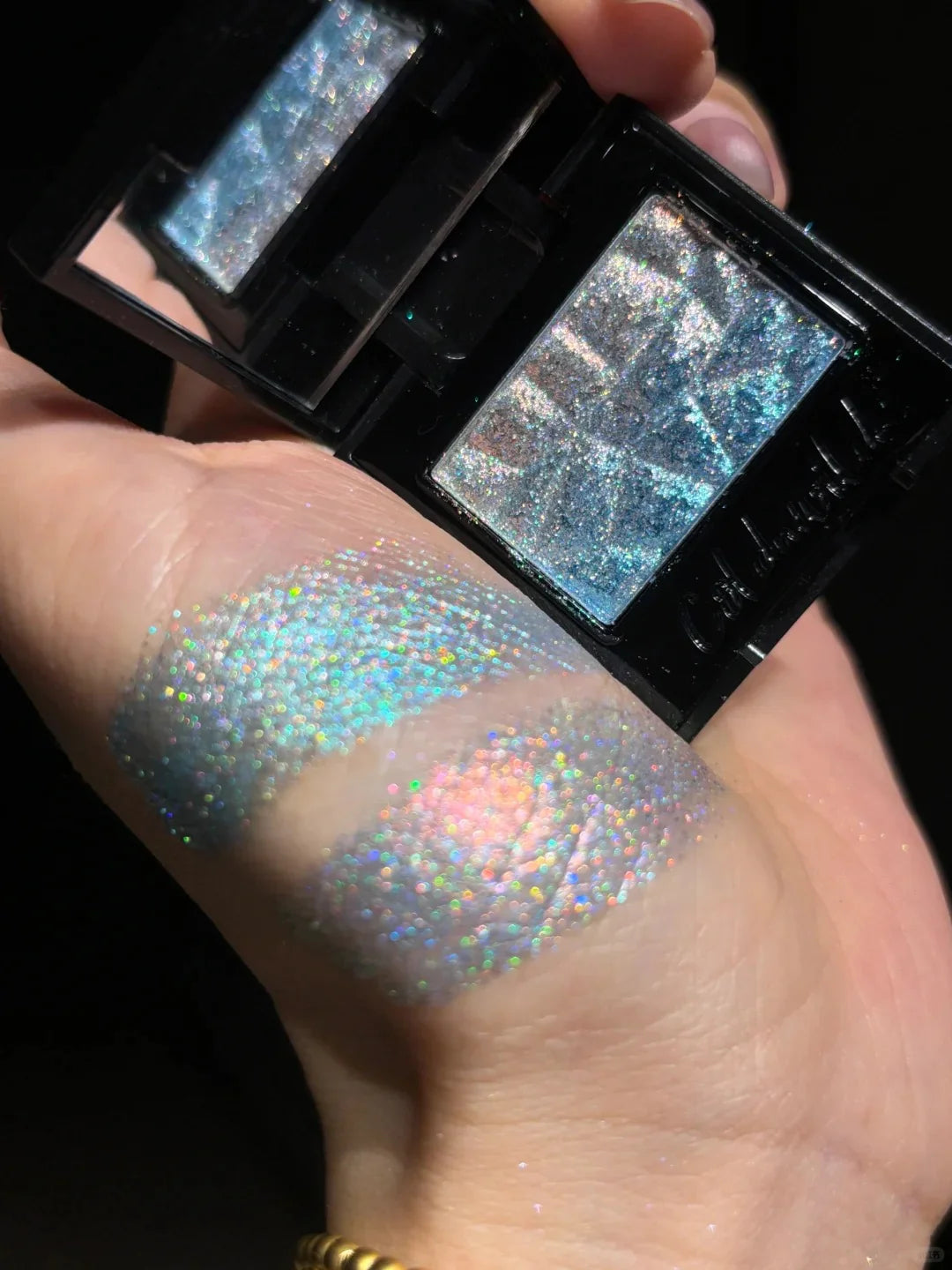Cold N Wild Gradient Chameleon Eyeshadow