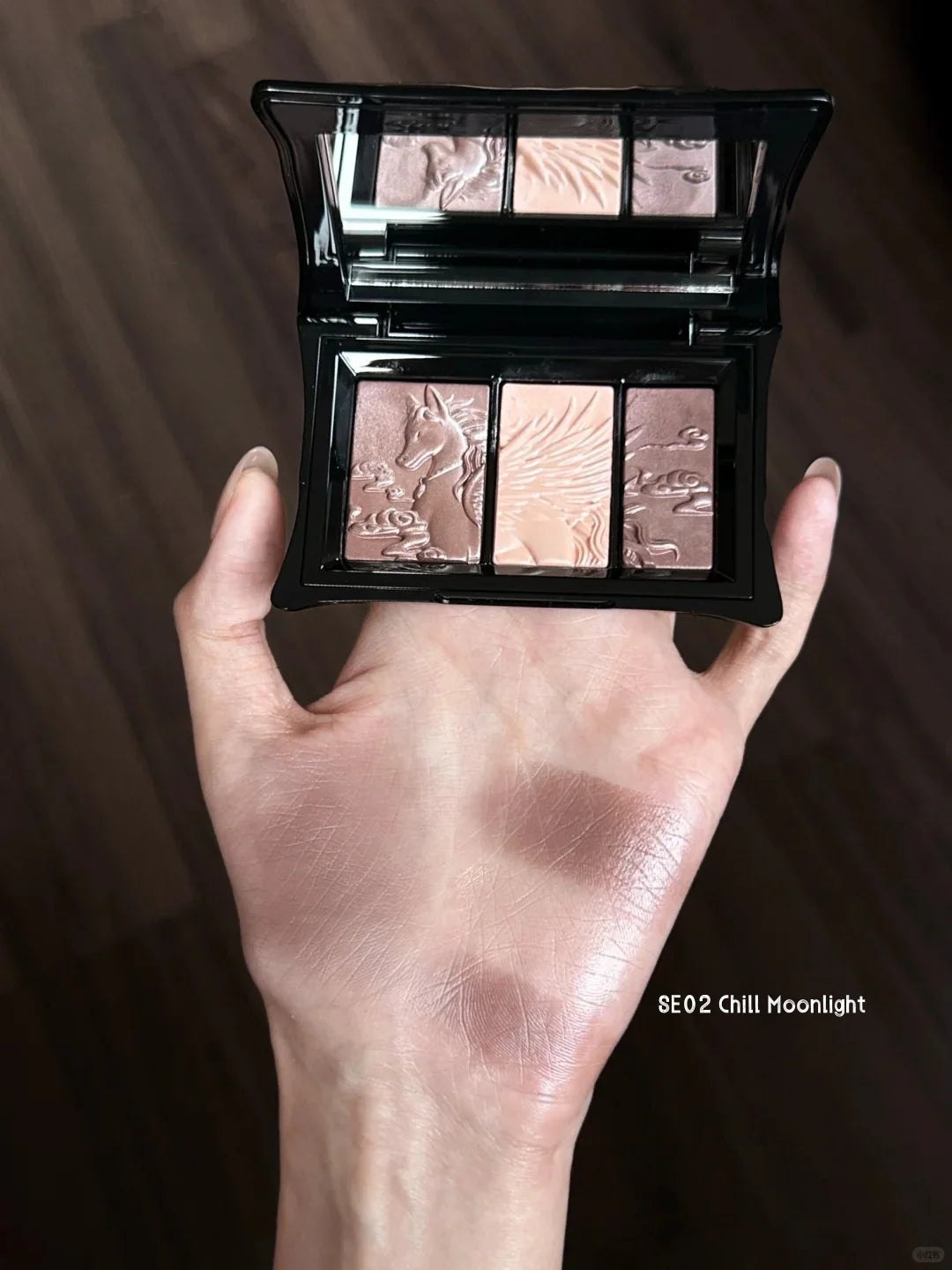CHEERYEP (QIANYAN) Pillow Gem Collection Highlighter & Eyeshadow Palette