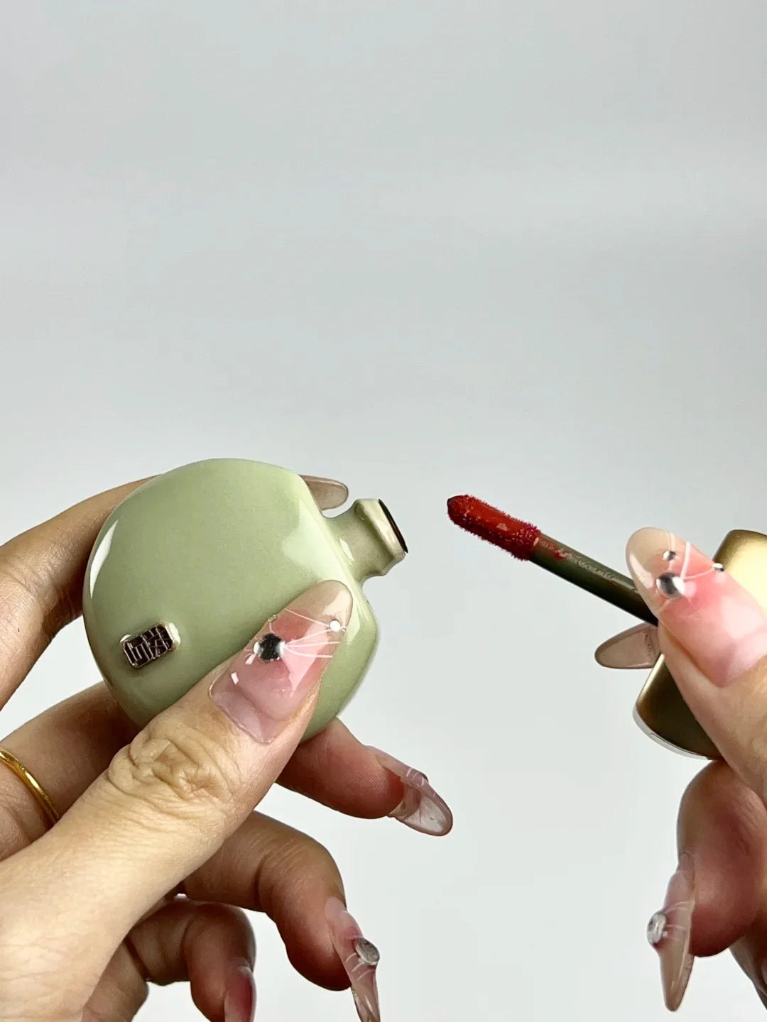 DRAWSHINE FULU Collection Shimmer & Velvet Matte Lip Glaze