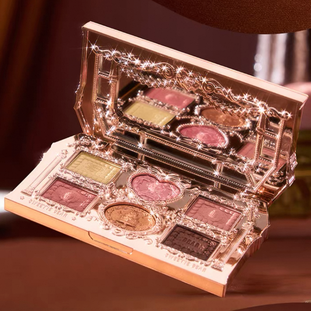 Flower Knows The Sweetie Bear Eyeshadow Palette