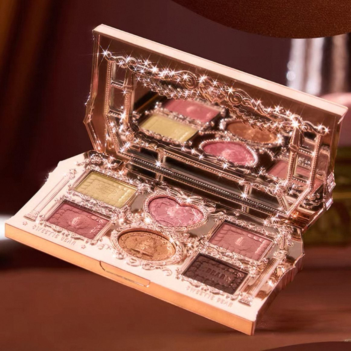 Flower Knows The Sweetie Bear Eyeshadow Palette