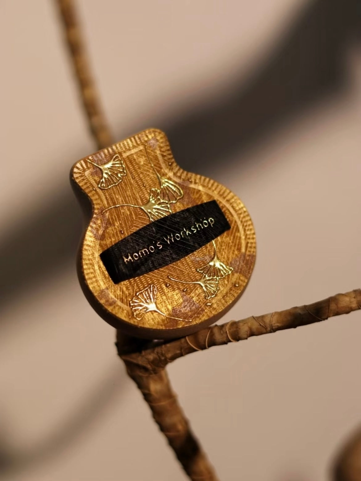 Momo’s Workshop 「Golden」Cushion