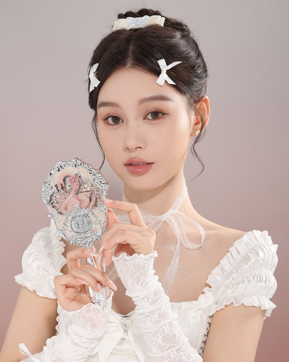 Flower Knows Swan Ballet Hand Mirror Creamy White