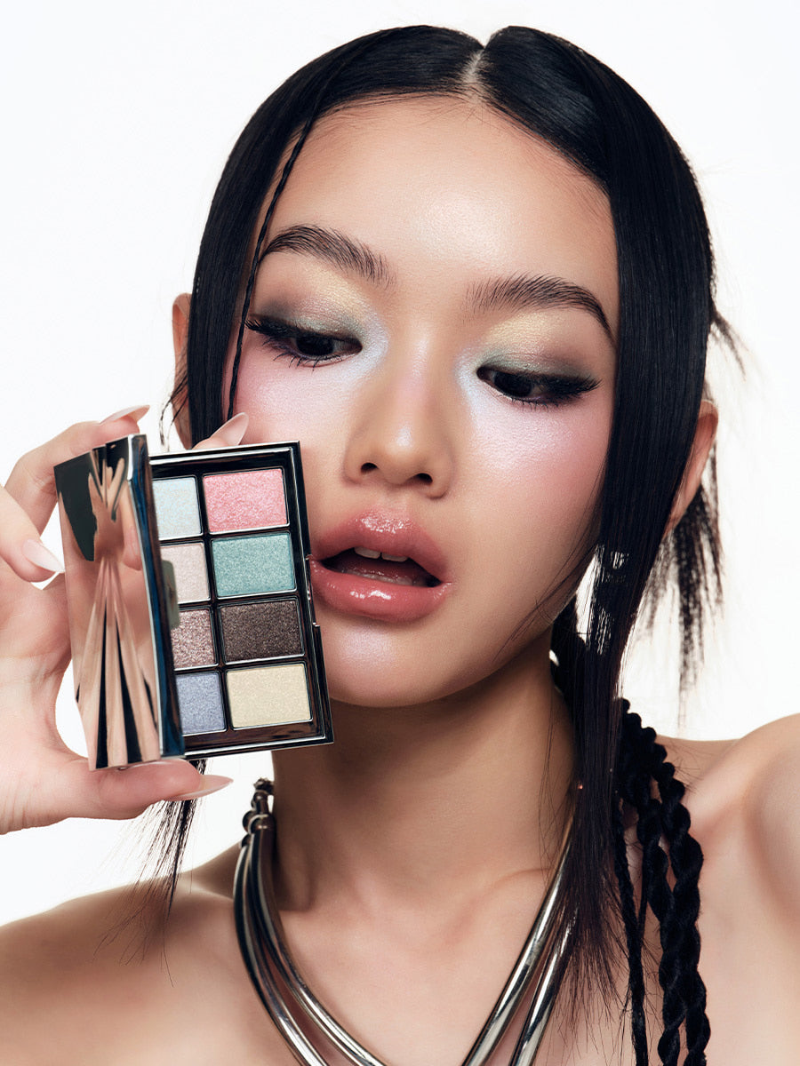 Risky Pigment Eyeshadow Palette