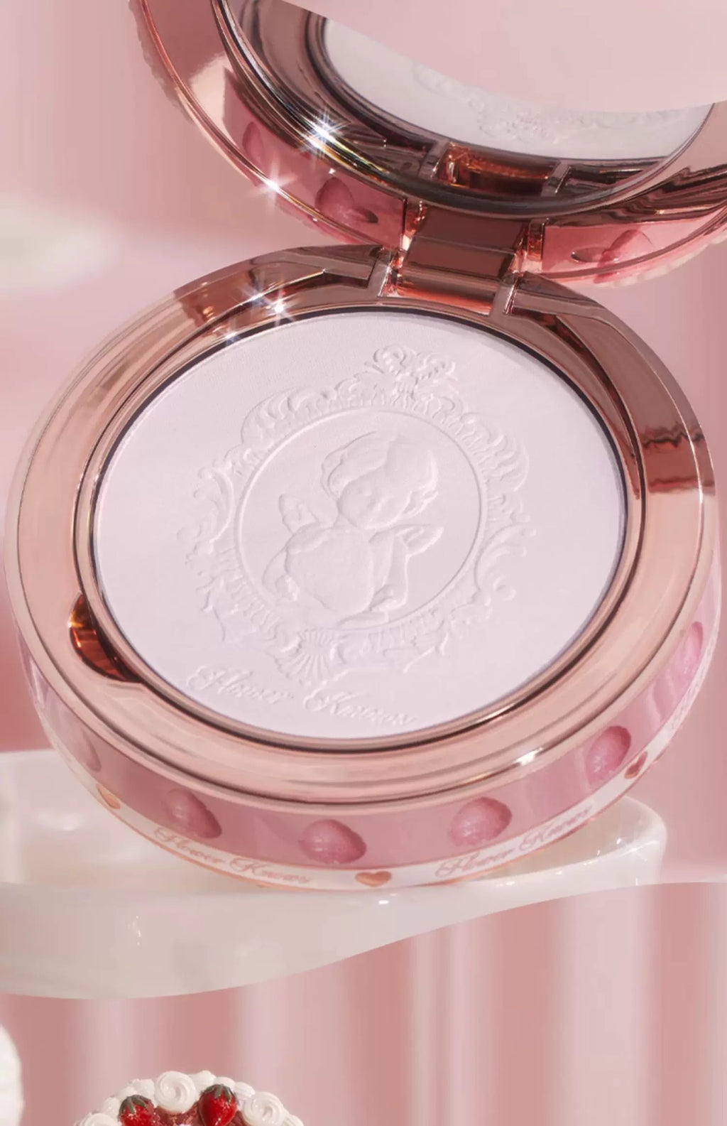 Flower Knows Strawberry Cupid Pressed Powder