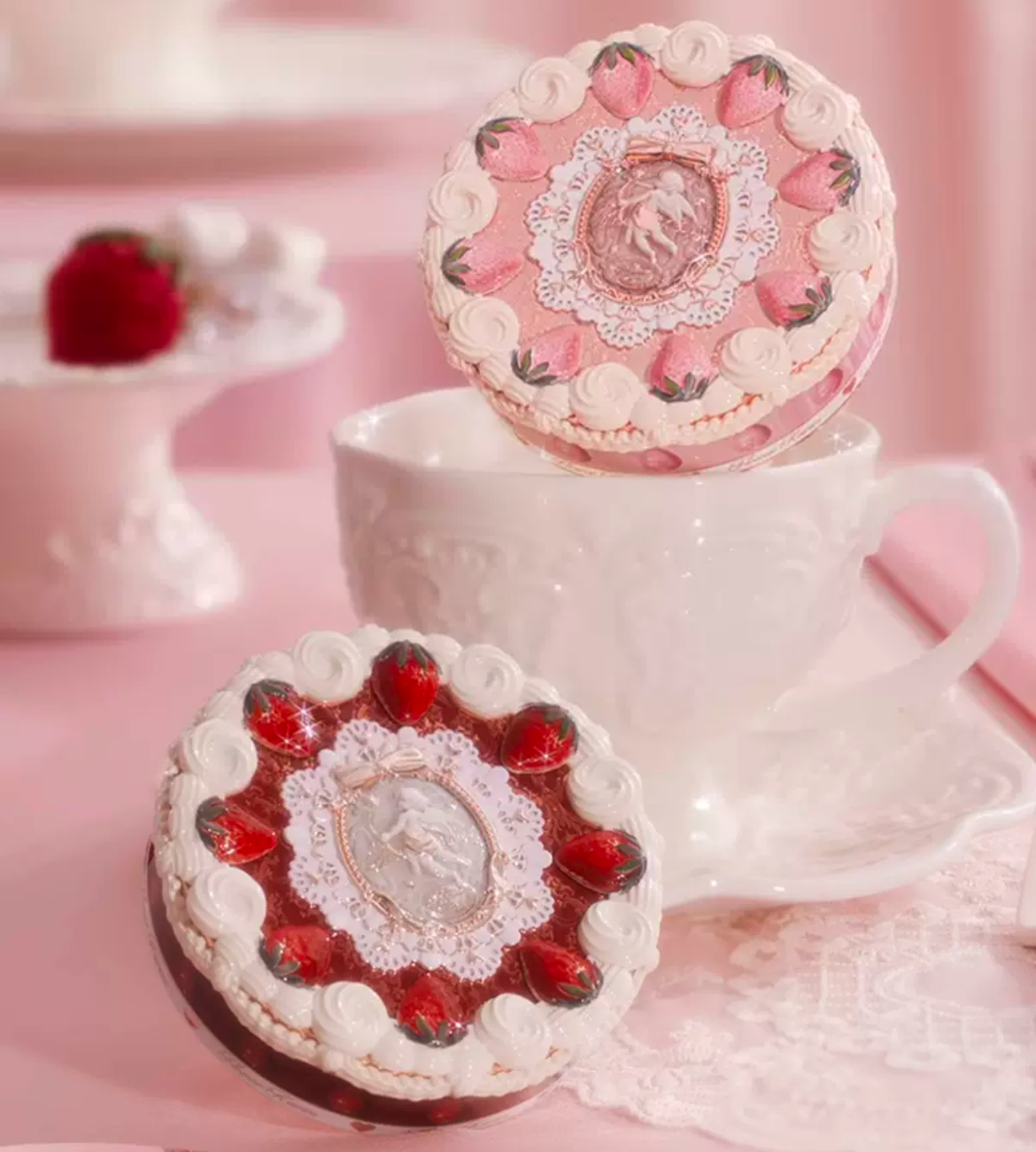 Flower Knows Strawberry Cupid Pressed Powder
