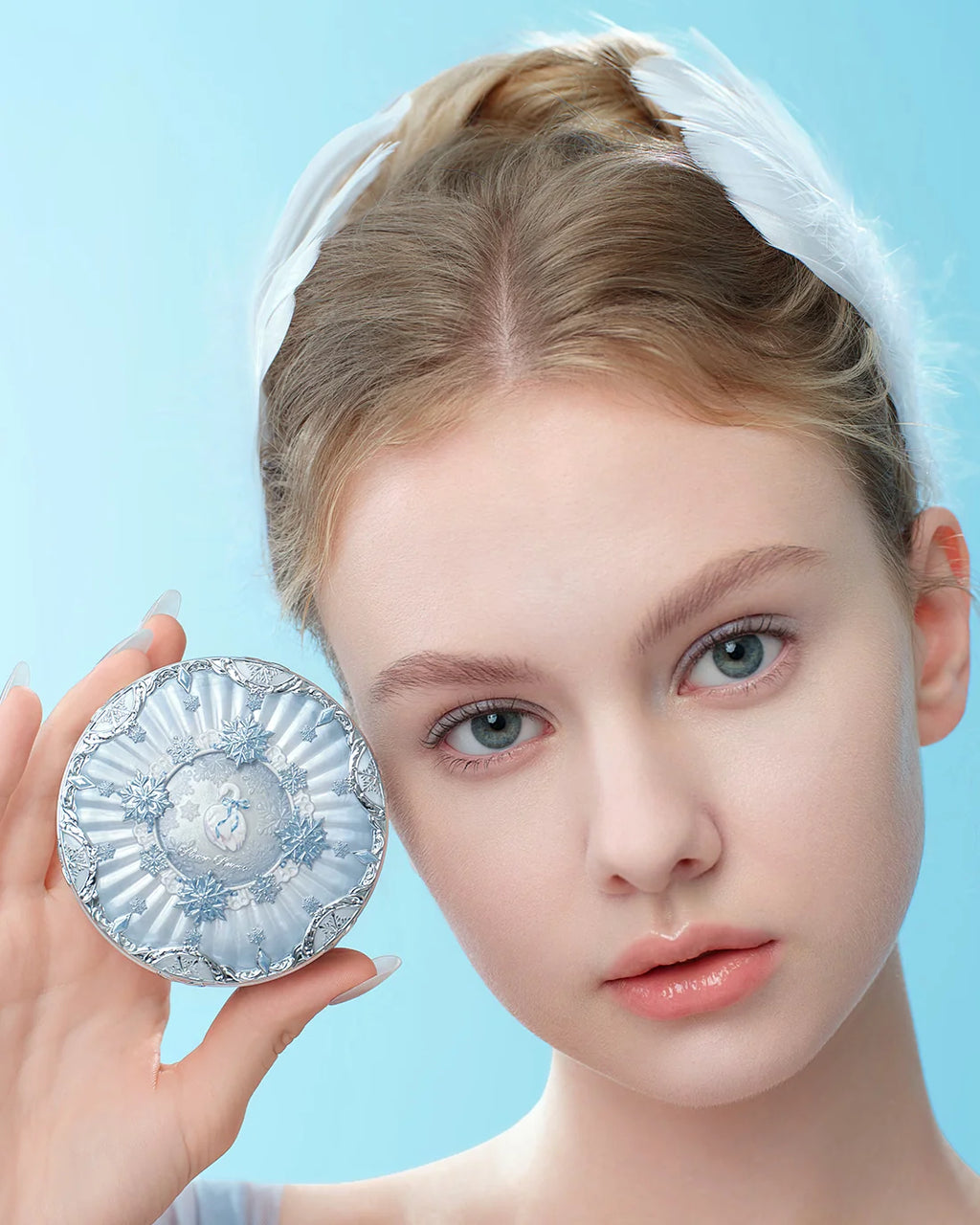 Flower Knows Snow Ballet Serum-Infused Pressed Powder
