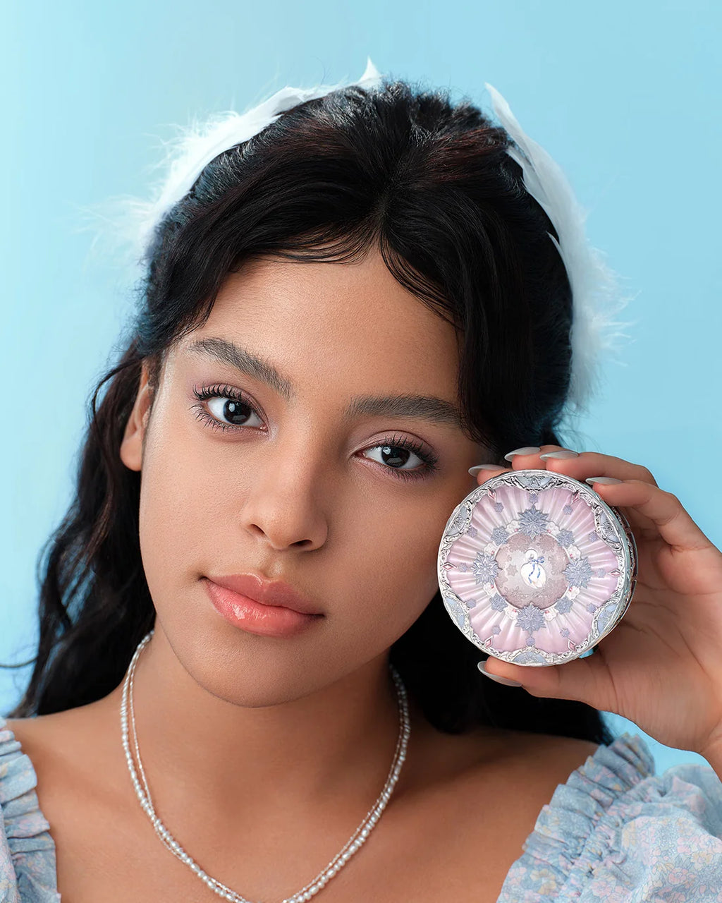 Flower Knows Snow Ballet Serum-Infused Pressed Powder