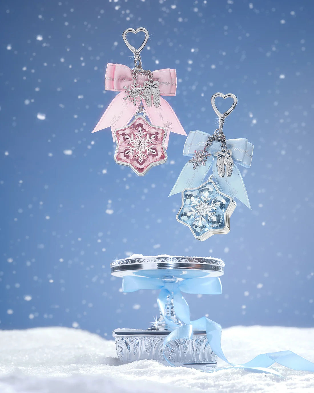 Flower Knows Snow Ballet Luminous Highlighter & Charm